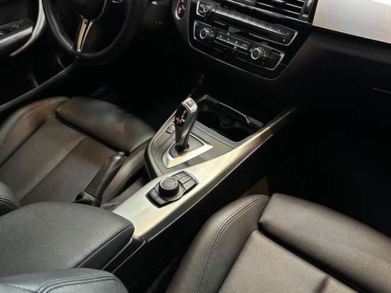 BMW-120i-2.0 16V GASOLINA SPORT 4P AUTOMÁTICO BMW-120i-2018