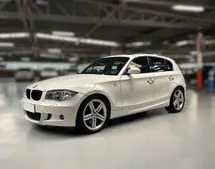 BMW 130i 3.0 SPORT HATCH 24V GASOLINA 4P AUTOMÁTICO BMW 130i 3.0 SPORT HATCH 24V GASOLINA 4P AUTOMÁTICO