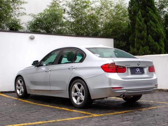 BMW-320i-2.0 16V TURBO ACTIVE FLEX 4P AUTOMÁTICO BMW-320i-2013