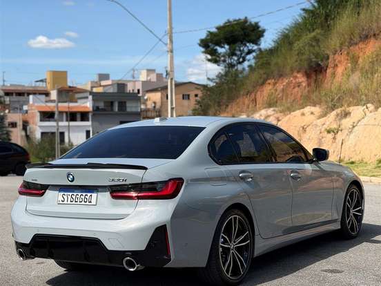 BMW-320i-2.0 16V TURBO FLEX M SPORT AUTOMÁTICO BMW-320i-2023