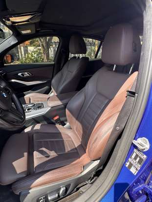 BMW-320i-2023