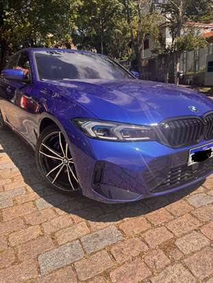 BMW-320i-2023