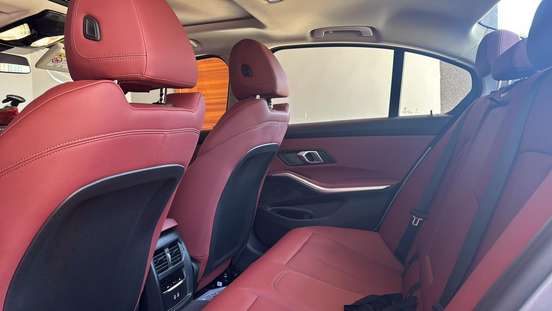 BMW-320i-2025