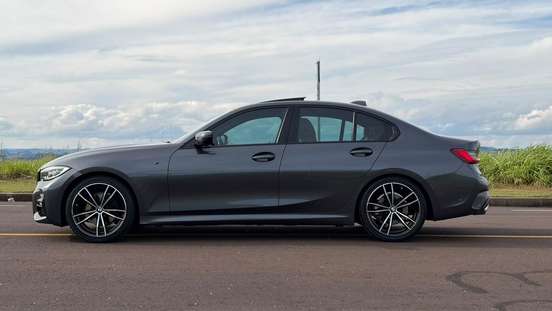 BMW-320i-2020
