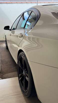 BMW-320i-2018