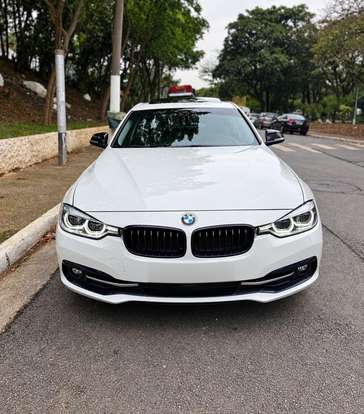 BMW-320i-2016