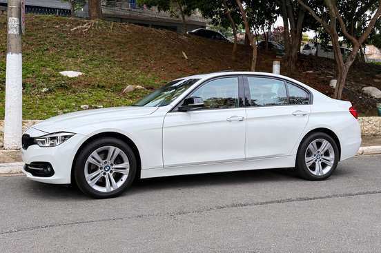 BMW-320i-2016