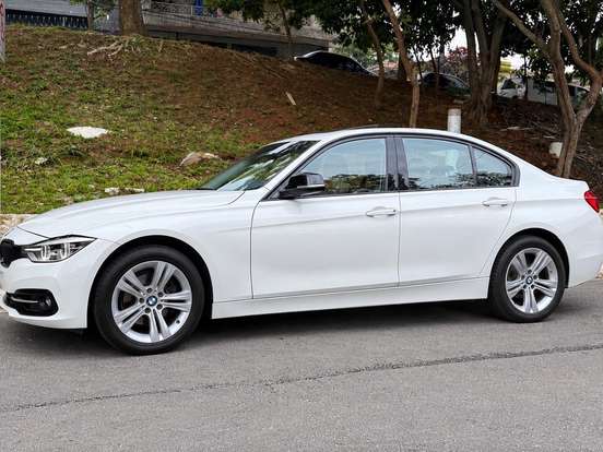 BMW-320i-2.0 SPORT GP 16V TURBO ACTIVE FLEX 4P AUTOMÁTICO BMW-320i-2016