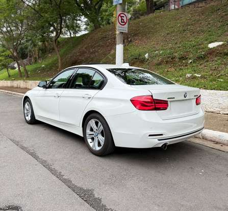 BMW-320i-2016