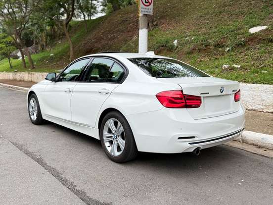 BMW-320i-2.0 SPORT GP 16V TURBO ACTIVE FLEX 4P AUTOMÁTICO BMW-320i-2016