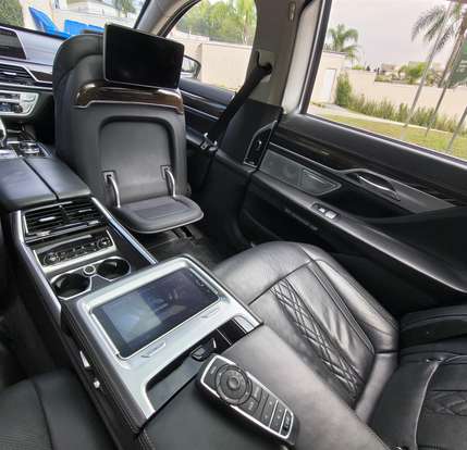 BMW-750Li-2017