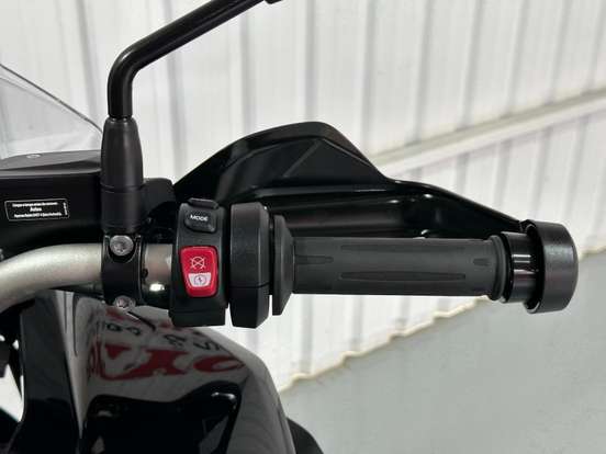 BMW-F 900 GS ADVENTURE BMW-F 900 GS ADVENTURE-2024