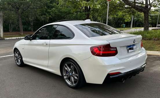 BMW-M 235i-2015