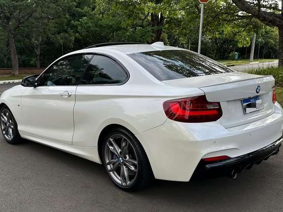 BMW-M 235i-3.0 I6 TURBO GASOLINA 2P AUTOMÁTICO BMW-M 235i-2015