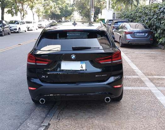 BMW-X1-2020