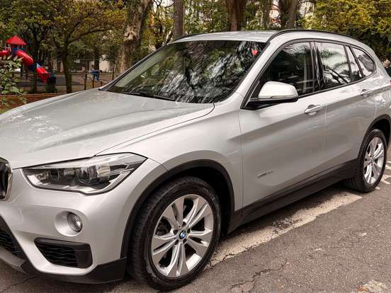 BMW-X1-2.0 16V TURBO GASOLINA SDRIVE20I GP 4P AUTOMÁTICO BMW-X1-2016