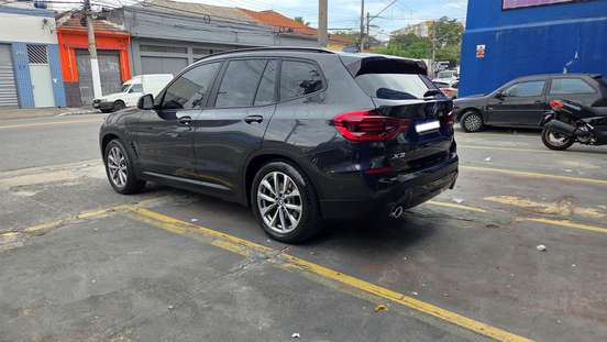 BMW-X3-2021