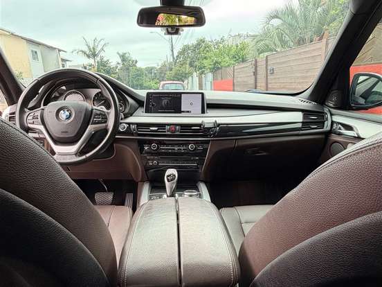 BMW-X5-3.0 FULL 4X4 35I 6 CILINDROS 24V GASOLINA 4P AUTOMÁTICO BMW-X5-2017