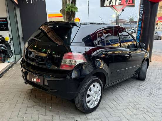 CHEVROLET-AGILE-2011