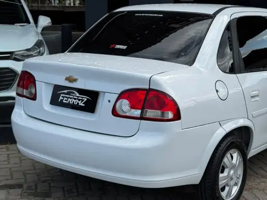 CHEVROLET-CLASSIC-1.0 MPFI LS 8V FLEX 4P MANUAL CHEVROLET-CLASSIC-2011