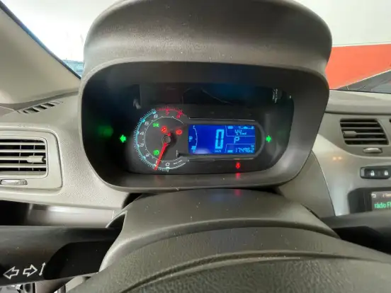 CHEVROLET-COBALT-2014