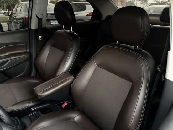 CHEVROLET-COBALT-1.8 MPFI LTZ 8V FLEX 4P AUTOMÁTICO CHEVROLET-COBALT-2016