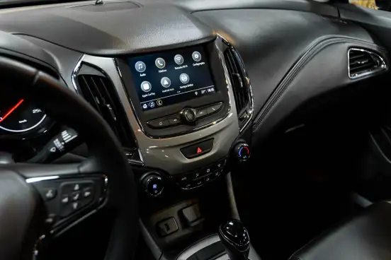 CHEVROLET-CRUZE-2019