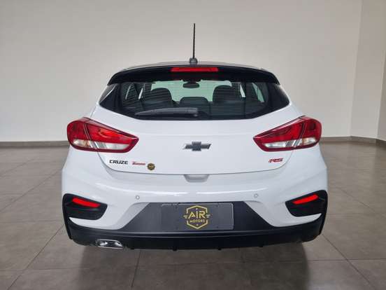 CHEVROLET-CRUZE-2022