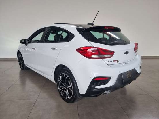 CHEVROLET-CRUZE-2022