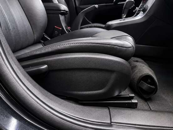 CHEVROLET-CRUZE-2012