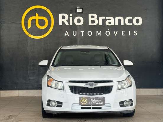 CHEVROLET-CRUZE-2013