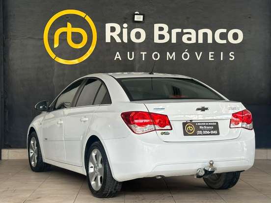 CHEVROLET-CRUZE-2013