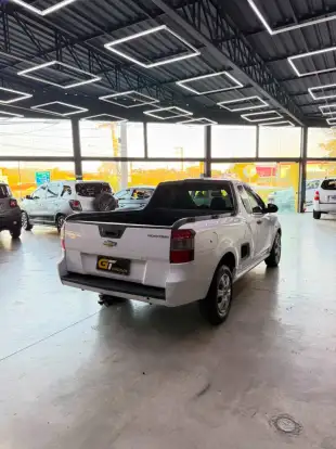 CHEVROLET-MONTANA-2016