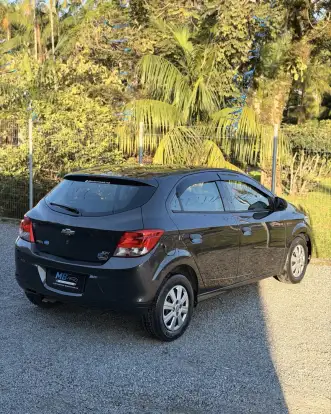 CHEVROLET-ONIX-2017