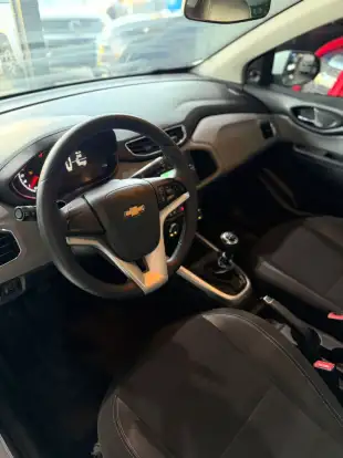 CHEVROLET-ONIX-2018