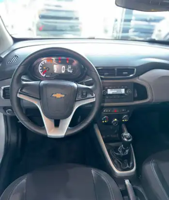 CHEVROLET-ONIX-2018