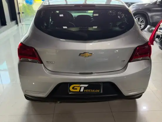 CHEVROLET-ONIX-1.0 MPFI LT 8V FLEX 4P MANUAL CHEVROLET-ONIX-2018