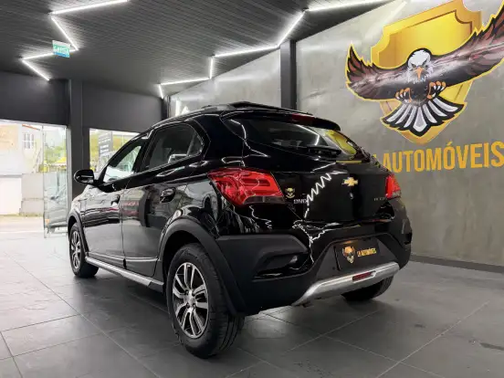 CHEVROLET-ONIX-1.4 MPFI ACTIV 8V FLEX 4P AUTOMÁTICO CHEVROLET-ONIX-2017