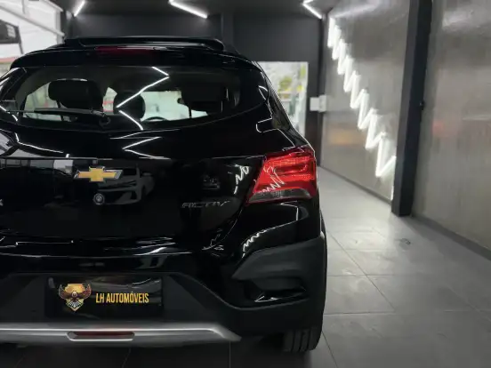 CHEVROLET-ONIX-1.4 MPFI ACTIV 8V FLEX 4P AUTOMÁTICO CHEVROLET-ONIX-2017