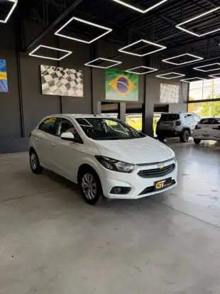 CHEVROLET-ONIX-2017