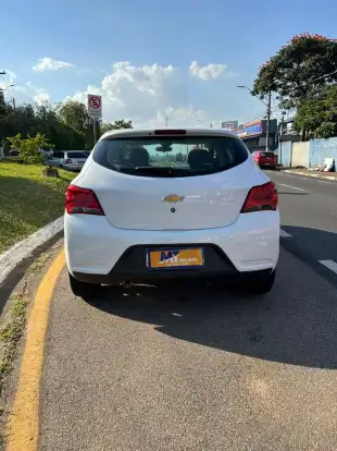 CHEVROLET-ONIX-2017