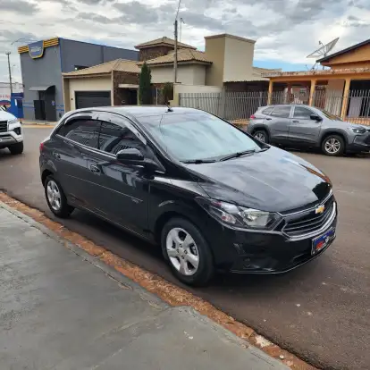 CHEVROLET-ONIX-2018