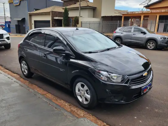 CHEVROLET-ONIX-1.4 MPFI LT 8V FLEX 4P AUTOMÁTICO CHEVROLET-ONIX-2018