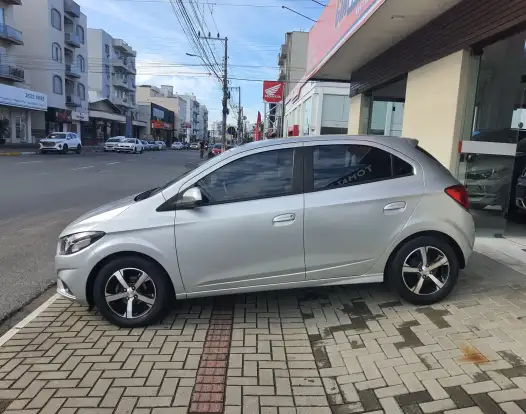 CHEVROLET-ONIX-1.4 MPFI LTZ 8V FLEX 4P AUTOMÁTICO CHEVROLET-ONIX-2019