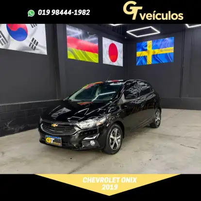 CHEVROLET-ONIX-2018