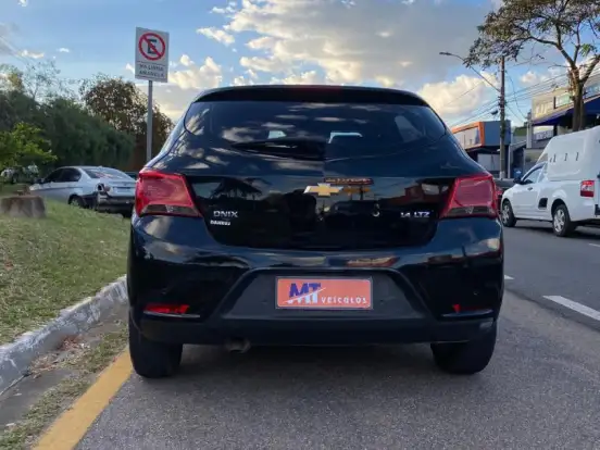 CHEVROLET-ONIX-1.4 MPFI LTZ 8V FLEX 4P MANUAL CHEVROLET-ONIX-2018