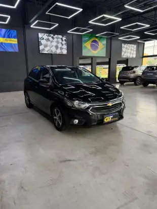 CHEVROLET-ONIX-2018