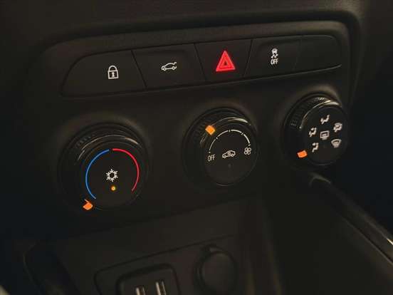 CHEVROLET-ONIX-2023