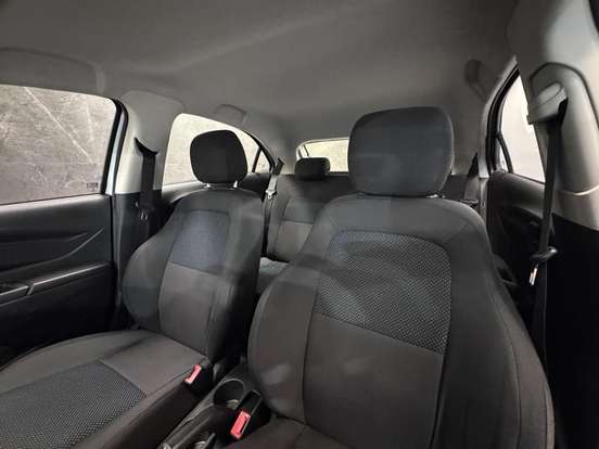 CHEVROLET-ONIX-2018