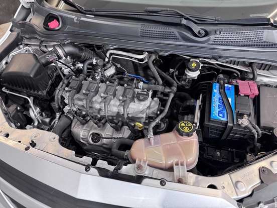 CHEVROLET-ONIX-2018